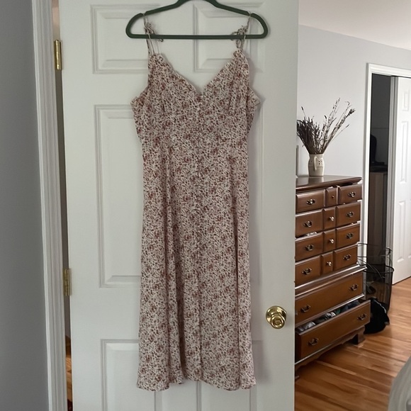 Adored Vintage midi length tea dress - Picture 2 of 4